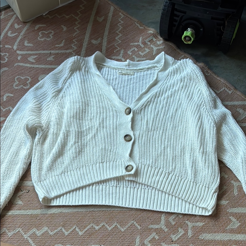stradivarius white cardigan